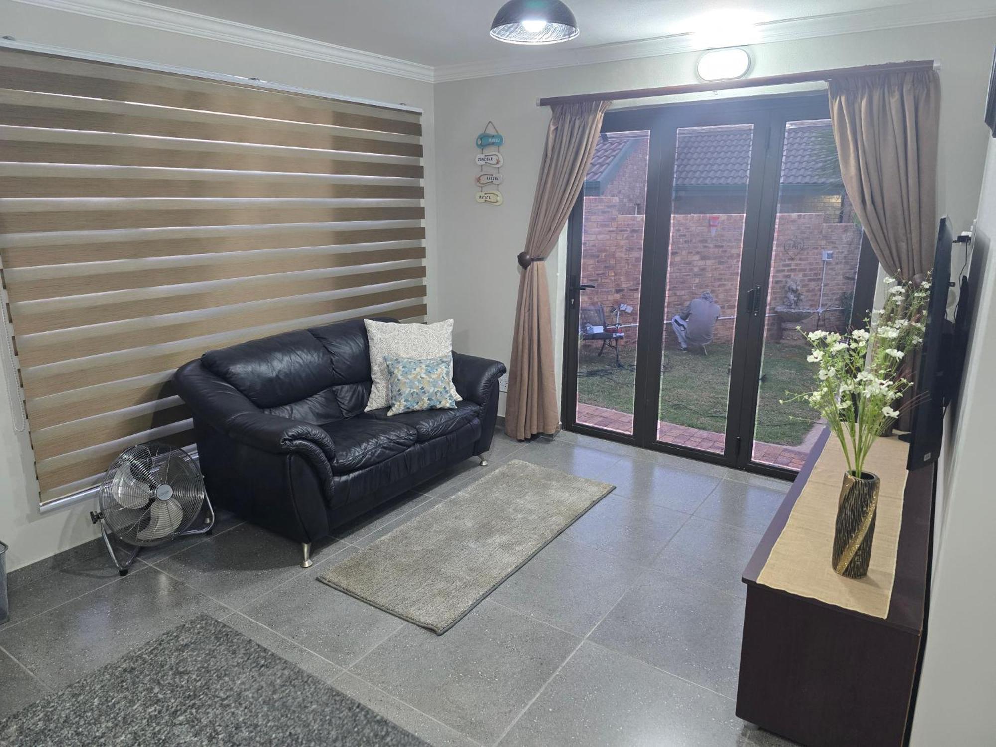 Lavender Villa No Loadshedding Kempton Park Chambre photo